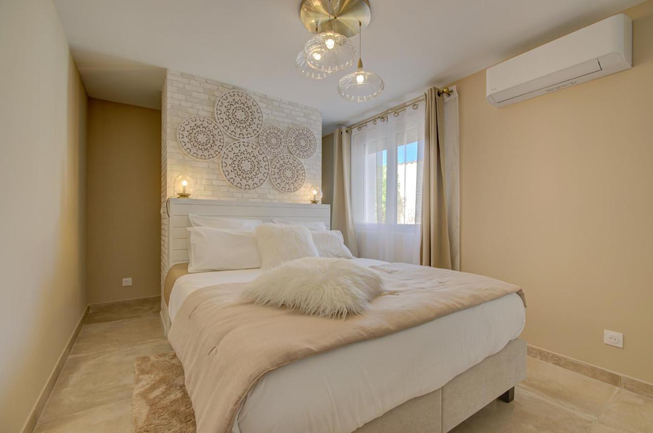 Domaine Le Courti - Adult Only Otel Le Barcarès Oda fotoğraf